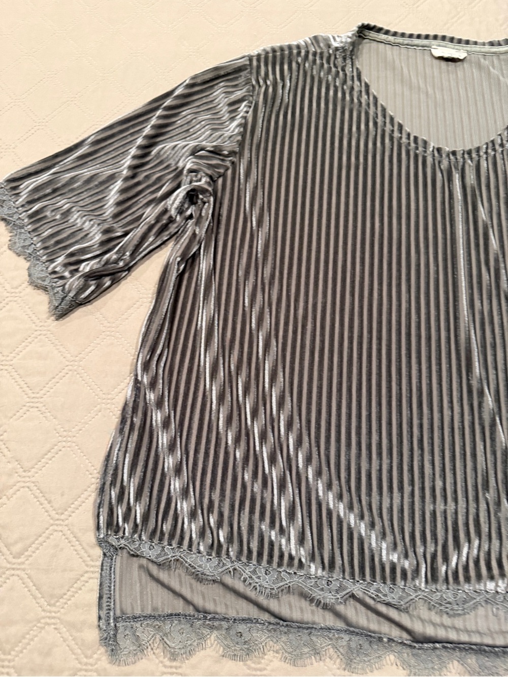 POL Silver Pleated Velvet Scoop Neck Blouse - Picture 6 of 13